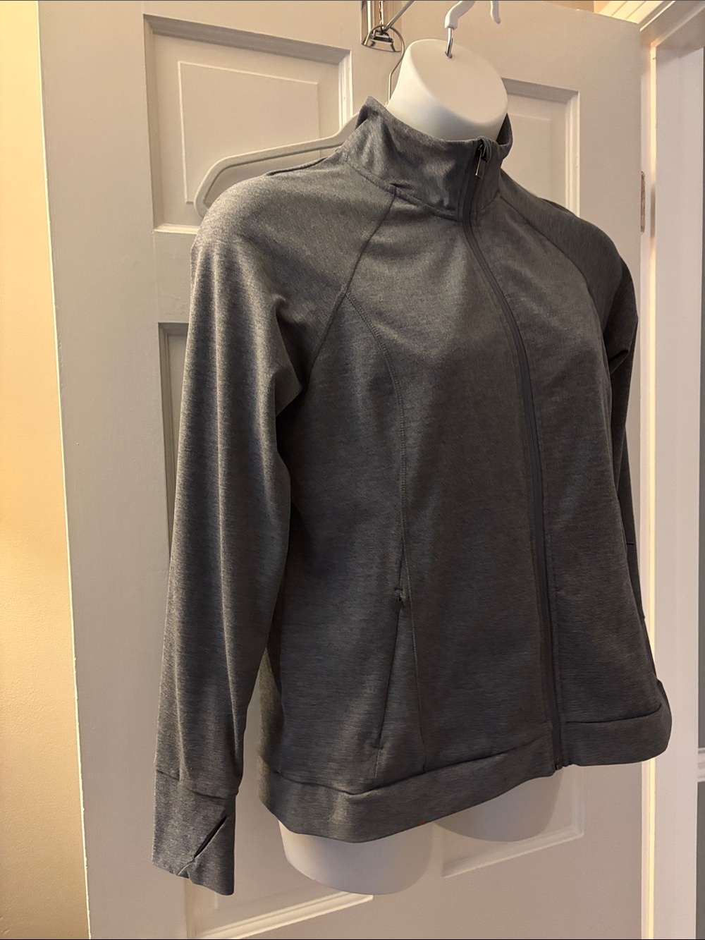all in motion grey women’s zipper warm up jacket xxl